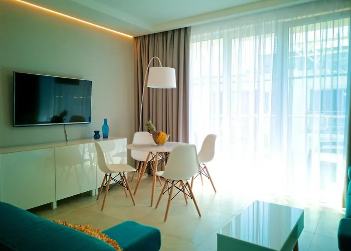 Sea Cliff Apartment Rewal