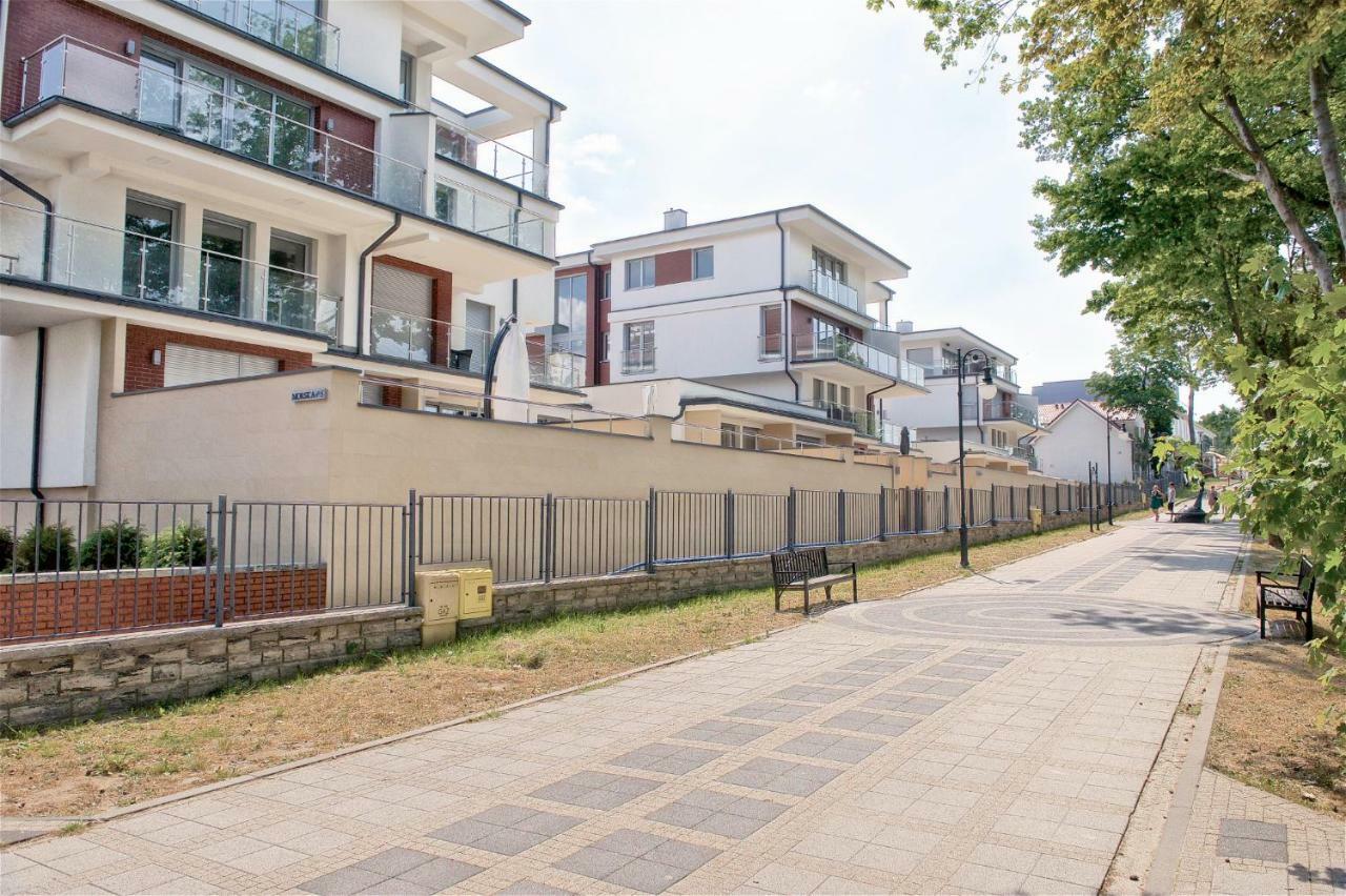 Sea Cliff Apartment