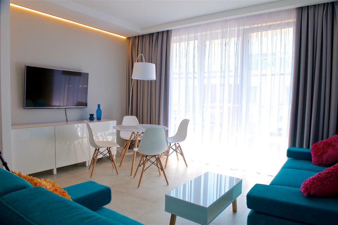 Sea Cliff Apartment